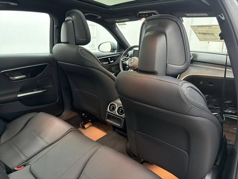 Used 2026 Mercedes-Benz C 300 Sedan image 25