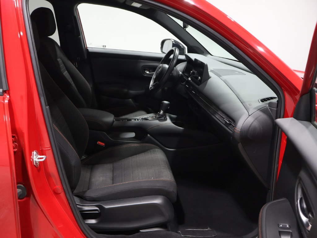 Used 2025 Honda HR-V Sport image 21