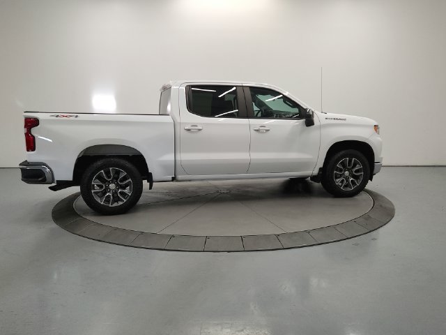 Used 2023 Chevrolet Silverado 1500 LT AWD/4WD image 9