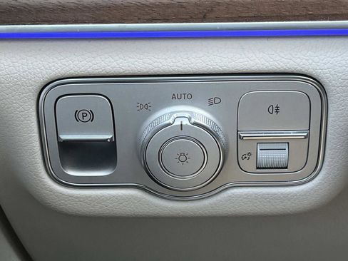 Certified 2024 Mercedes-Benz GLE 450 4MATIC image 25