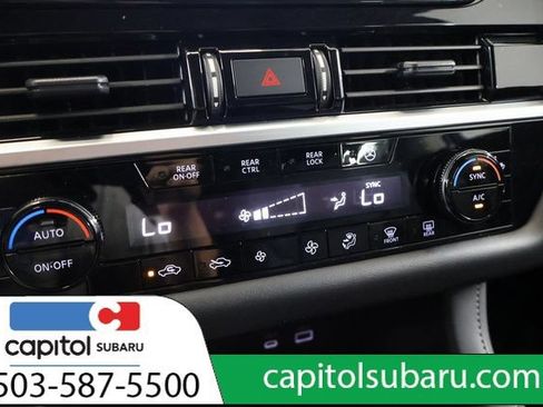 Used 2025 Nissan Pathfinder SL w/ SL Premium Package AWD/4WD image 27