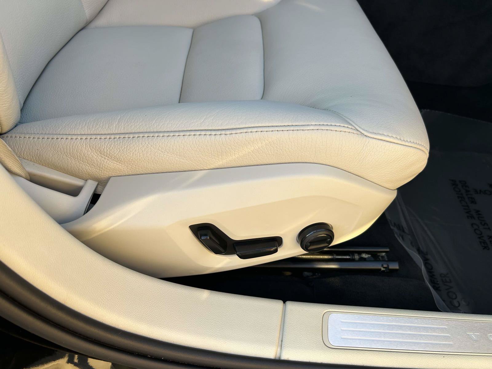Used 2019 Volvo S60 T6 Momentum AWD/4WD image 12