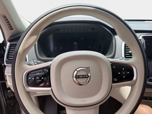 Used 2025 Volvo XC90 B6 Plus w/ Protection Package Premier AWD/4WD image 25