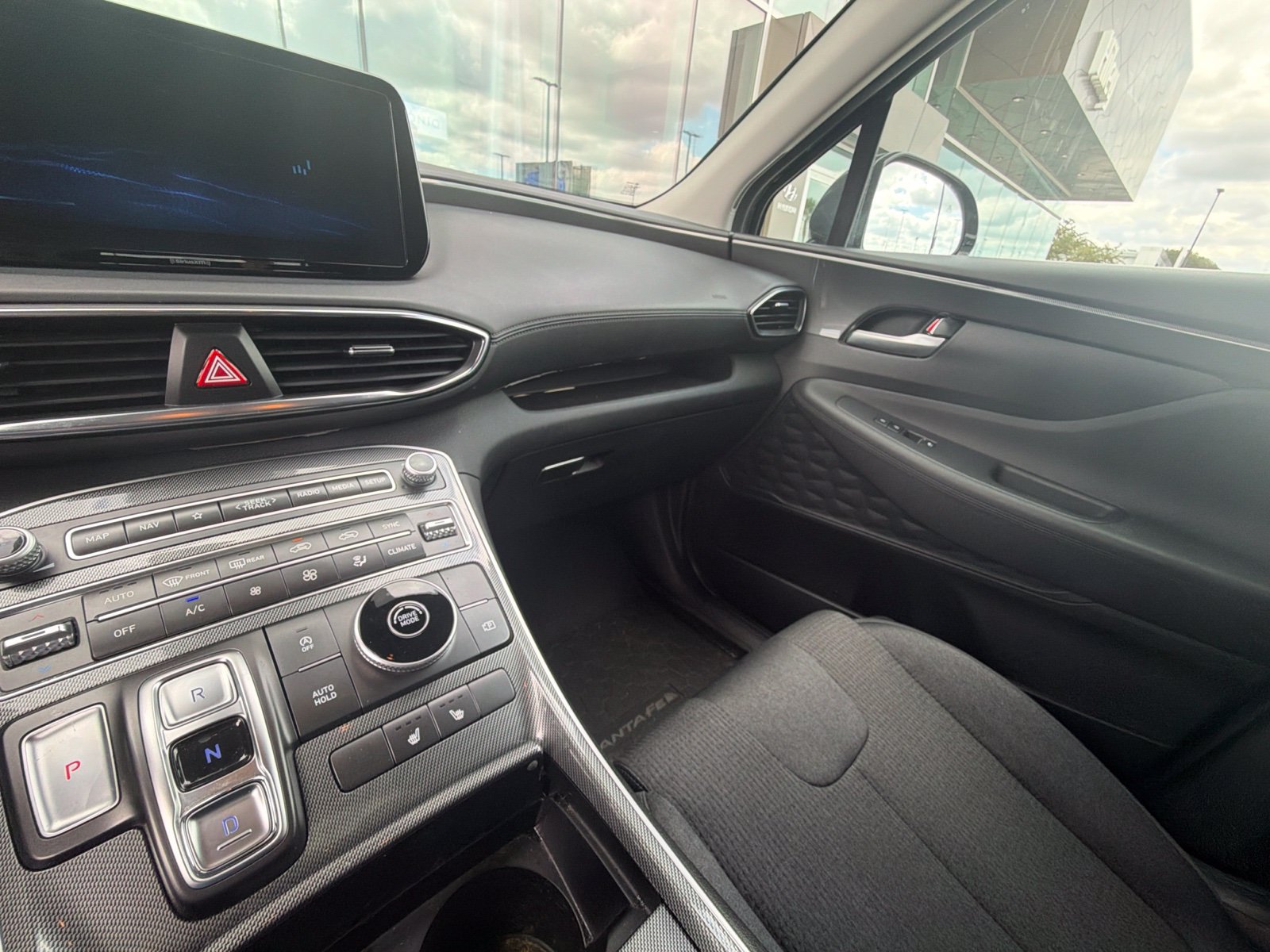 Used 2023 Hyundai Santa Fe SEL w/ Cargo Package FWD image 17