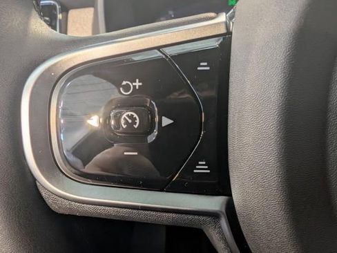 New 2026 Volvo XC90 B6 Core w/ Protection Package AWD/4WD image 17