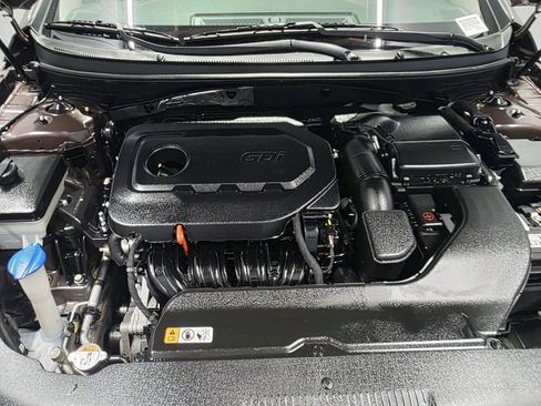 Used 2015 Hyundai Sonata SE w/ Option Group 09 FWD image 11