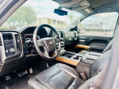 Used 2015 Chevrolet Silverado 1500 LTZ RWD image 10