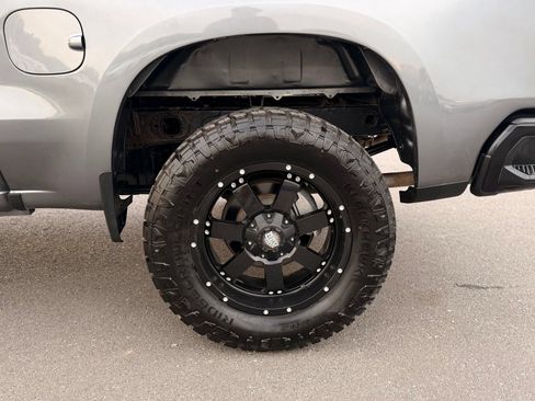Used 2020 Chevrolet Silverado 1500 LT Trail Boss AWD/4WD image 15