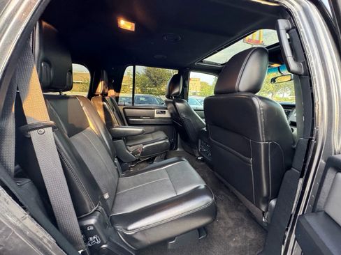 Used 2015 Ford Expedition Limited w/ Equipment Group 301A image 13