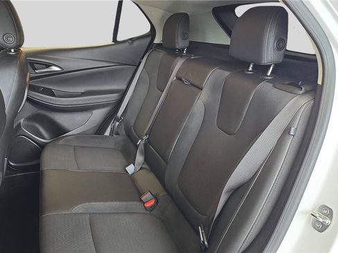 Used 2023 Buick Encore GX Select w/ Sport Touring Package FWD image 18