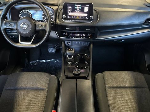 Used 2024 Nissan Rogue SV AWD/4WD image 13