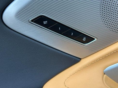 Used 2022 Chevrolet Corvette Stingray Preferred Cpe w/ Z51 Performance Package image 17