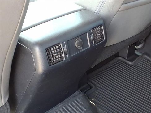 Used 2019 Toyota Tundra Limited w/ Limited Premium Package image 16