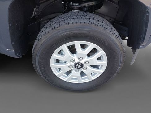 Used 2025 Toyota Tacoma SR image 16