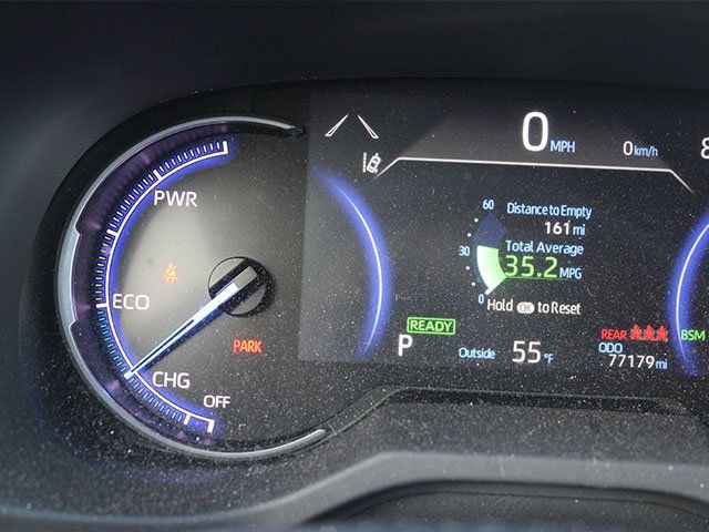 Used 2019 Toyota RAV4 XSE w/ XSE Weather Package AWD/4WD image 10