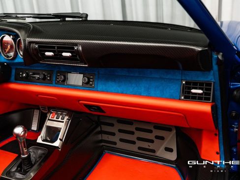 Used 1995 Porsche 911 Carrera image 90