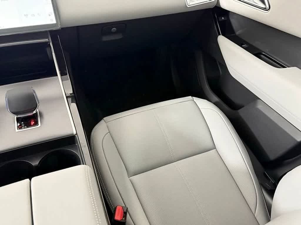 New 2026 Land Rover Range Rover Velar S AWD/4WD image 22