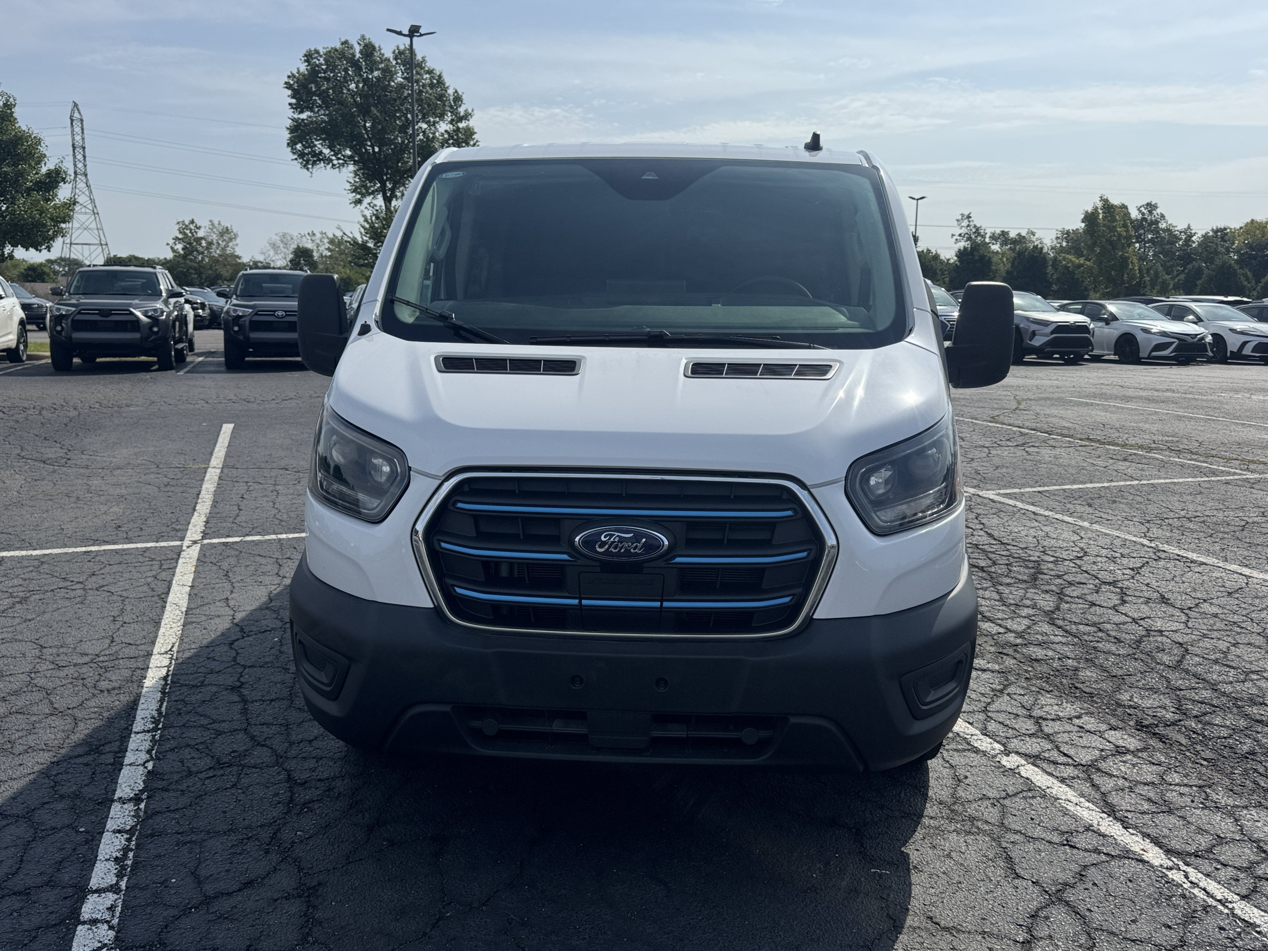 Used 2024 Ford E-Transit Low Roof RWD image 3