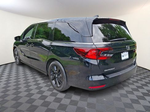 Used 2024 Honda Odyssey Sport image 4