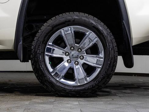 Used 2014 GMC Sierra 1500 SLT w/ Driver Alert Package image 30