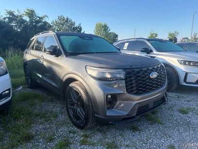 Used 2025 Ford Explorer ST-Line w/ Premium Package
