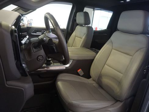Used 2023 Chevrolet Silverado 1500 LTZ w/ LTZ Premium Package AWD/4WD image 20