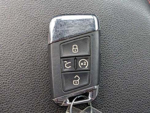 Certified 2025 Volkswagen Jetta GLI Autobahn FWD image 29