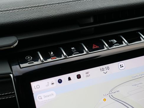 Used 2024 Jeep Grand Cherokee Limited w/ Luxury Tech Group II image 36