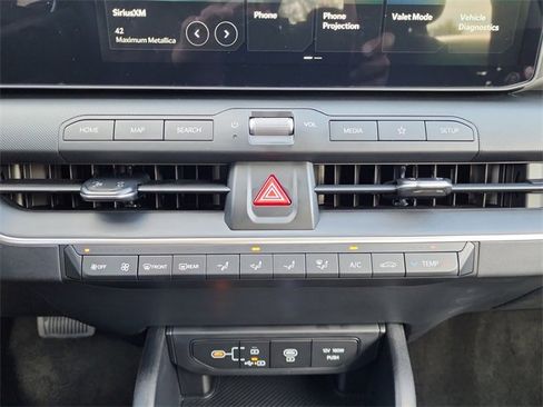 New 2025 Kia K4 LXS image 21