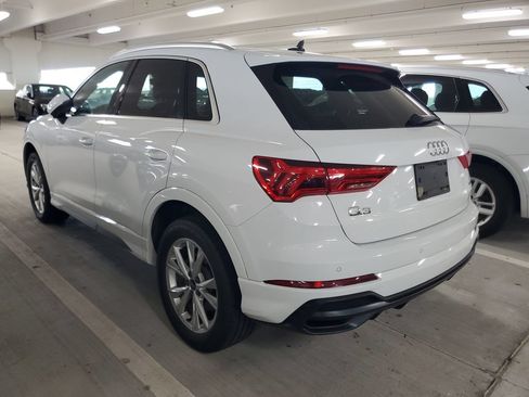 Used 2021 Audi Q3 2.0T Premium w/ Convenience Package AWD/4WD image 4