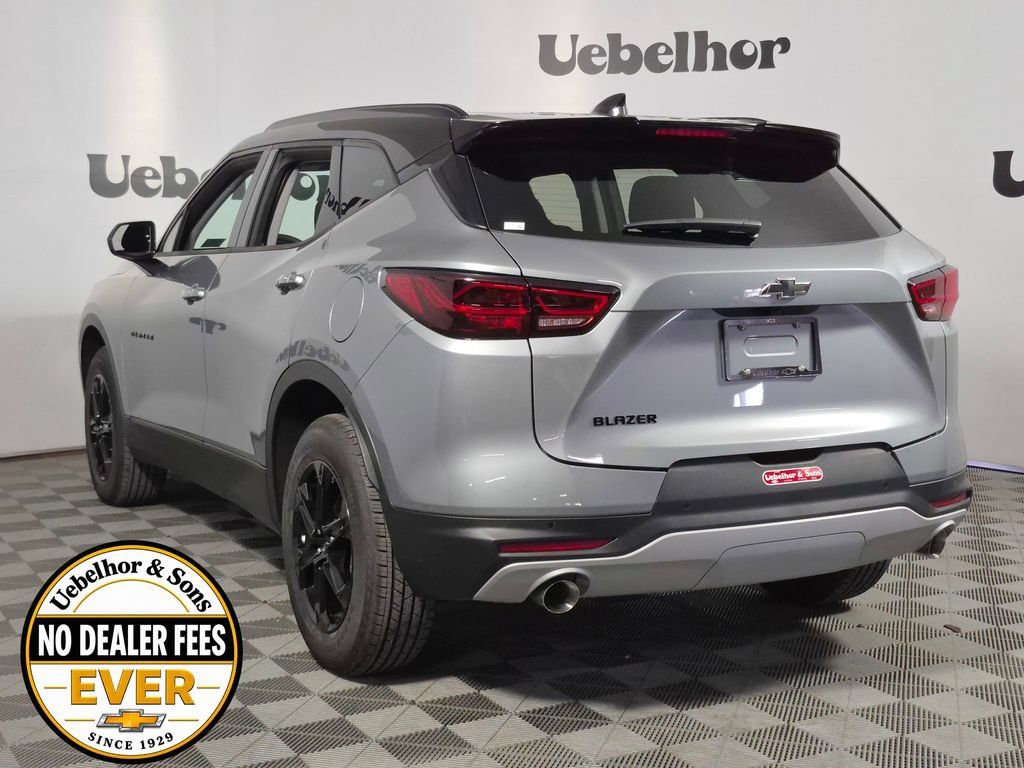 New 2026 Chevrolet Blazer LT w/ Convenience Package FWD image 5