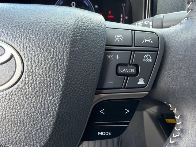 Used 2026 Toyota Camry SE FWD image 24