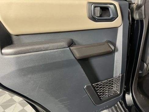 Used 2024 Ford Bronco Wildtrak image 28