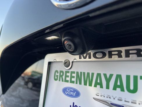 Used 2021 Buick Envision Essence w/ Technology Package I image 7