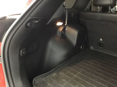 Used 2019 Jeep Cherokee Trailhawk image 41