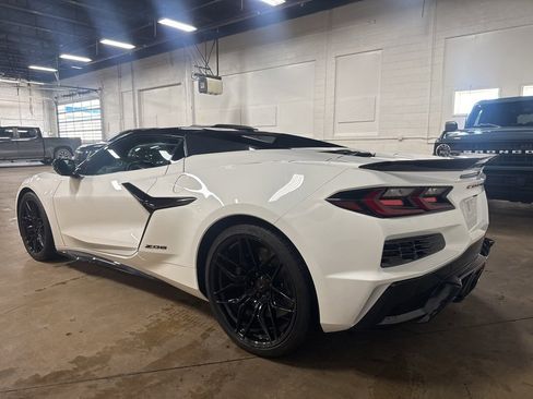 Used 2023 Chevrolet Corvette Z06 w/ Stealth Interior Trim Package image 2