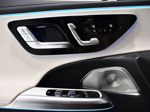 New 2026 Mercedes-Benz E 350 4MATIC Sedan image 14