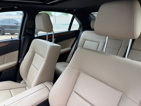 Used 2013 Mercedes-Benz E 350 Sedan image 16