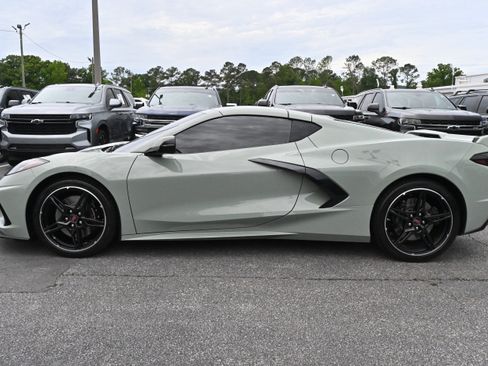 Used 2024 Chevrolet Corvette Stingray Premium Cpe w/ Z51 Performance Package RWD image 7