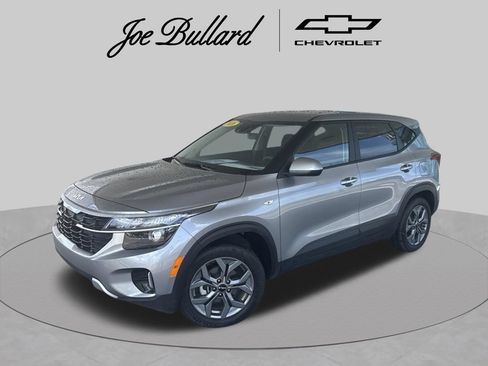 Used 2026 Kia Seltos LX FWD image 1