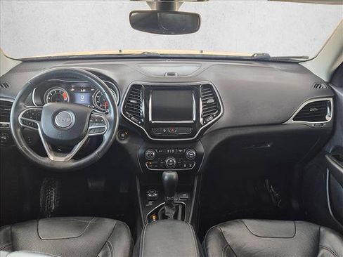 Used 2019 Jeep Cherokee Limited AWD/4WD image 18