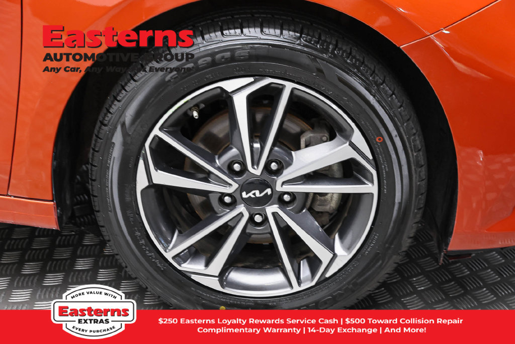 Used 2022 Kia Forte LXS FWD image 31