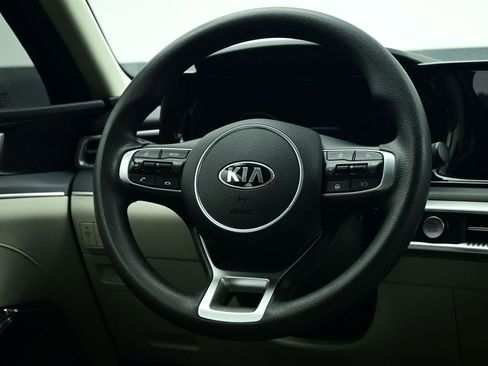 Used 2021 Kia K5 LXS image 40