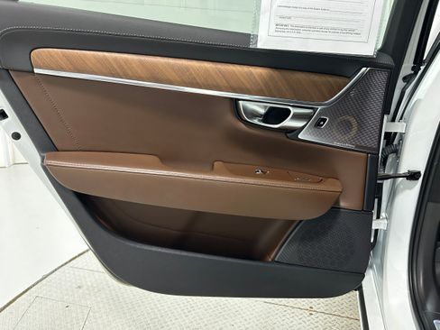 Used 2018 Volvo S90 T8 Inscription w/ Luxury Package AWD/4WD image 27