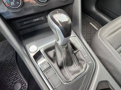 Certified 2024 Volkswagen Tiguan S image 29