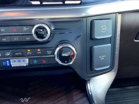 Used 2025 Ford F150 King Ranch w/ FX4 Off-Road Package image 26