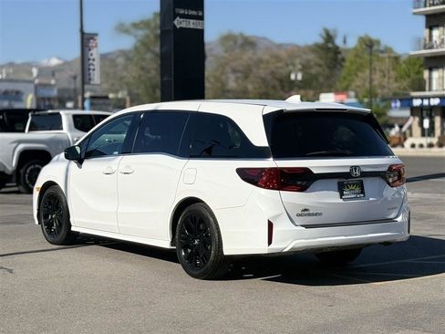 Used 2025 Honda Odyssey Sport-L image 5