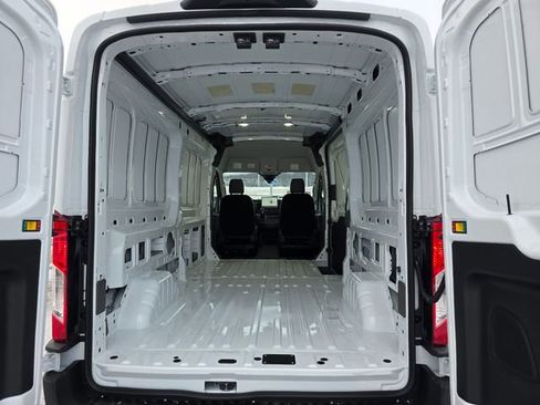 New 2026 Ford Transit 250 148 Medium Roof image 39