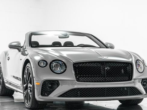 Used 2024 Bentley Continental GT Speed AWD/4WD image 3