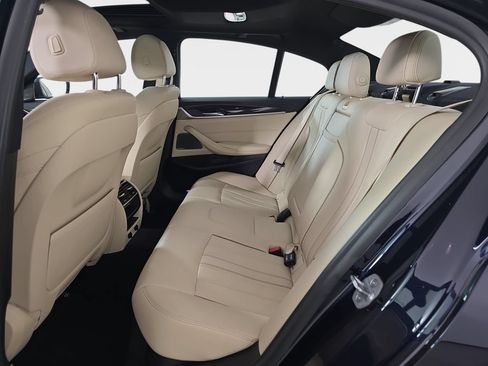 Used 2018 BMW 530i xDrive AWD/4WD image 17